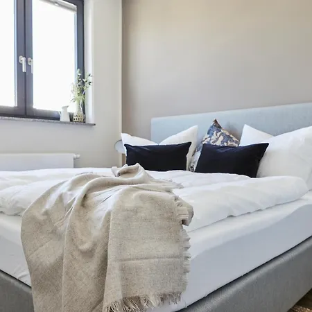 Haus Ostsee * Goehren (Ruegen)